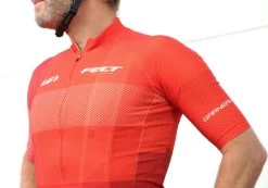 Felt Bicycles Felt Short-Sleeve Club Jersey Red | Men's -Best Felt Bicycles eIMG 0955 2000x1400 2d93416b 4ceb 461e 90e5 e35aa1a78ab0